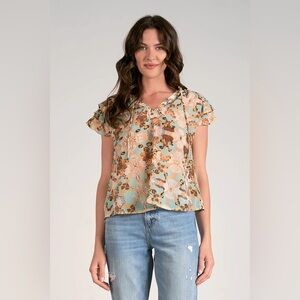 Elan | EUC Floral Top Flutter Sleeves Ruffle Accents Lightweight Flowy, Medium